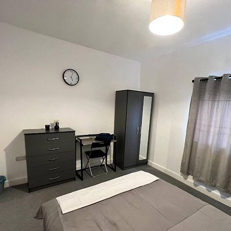 4 Bedroom Terrace House Wellingborough Luaran gambar