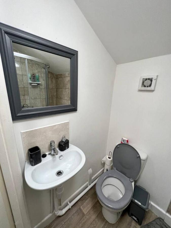 4 Bedroom Terrace House Wellingborough Luaran gambar