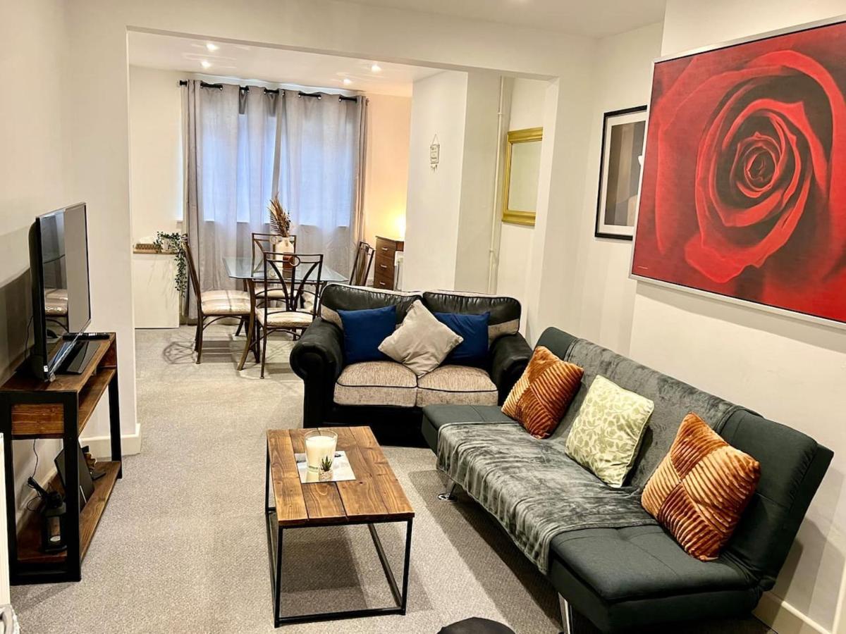 4 Bedroom Terrace House Wellingborough Luaran gambar