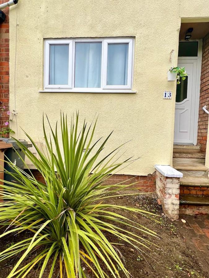 4 Bedroom Terrace House Wellingborough Luaran gambar