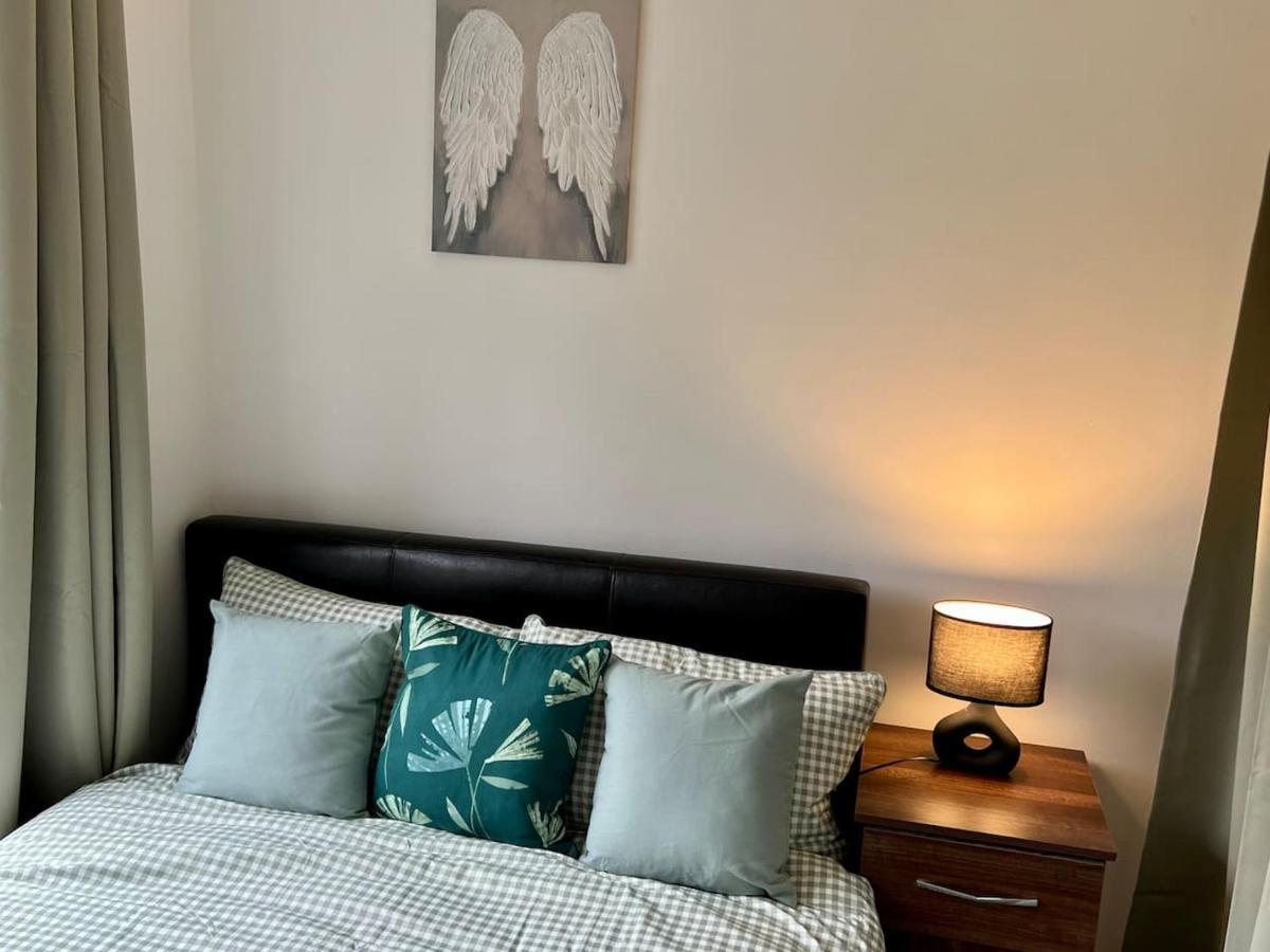 4 Bedroom Terrace House Wellingborough Luaran gambar